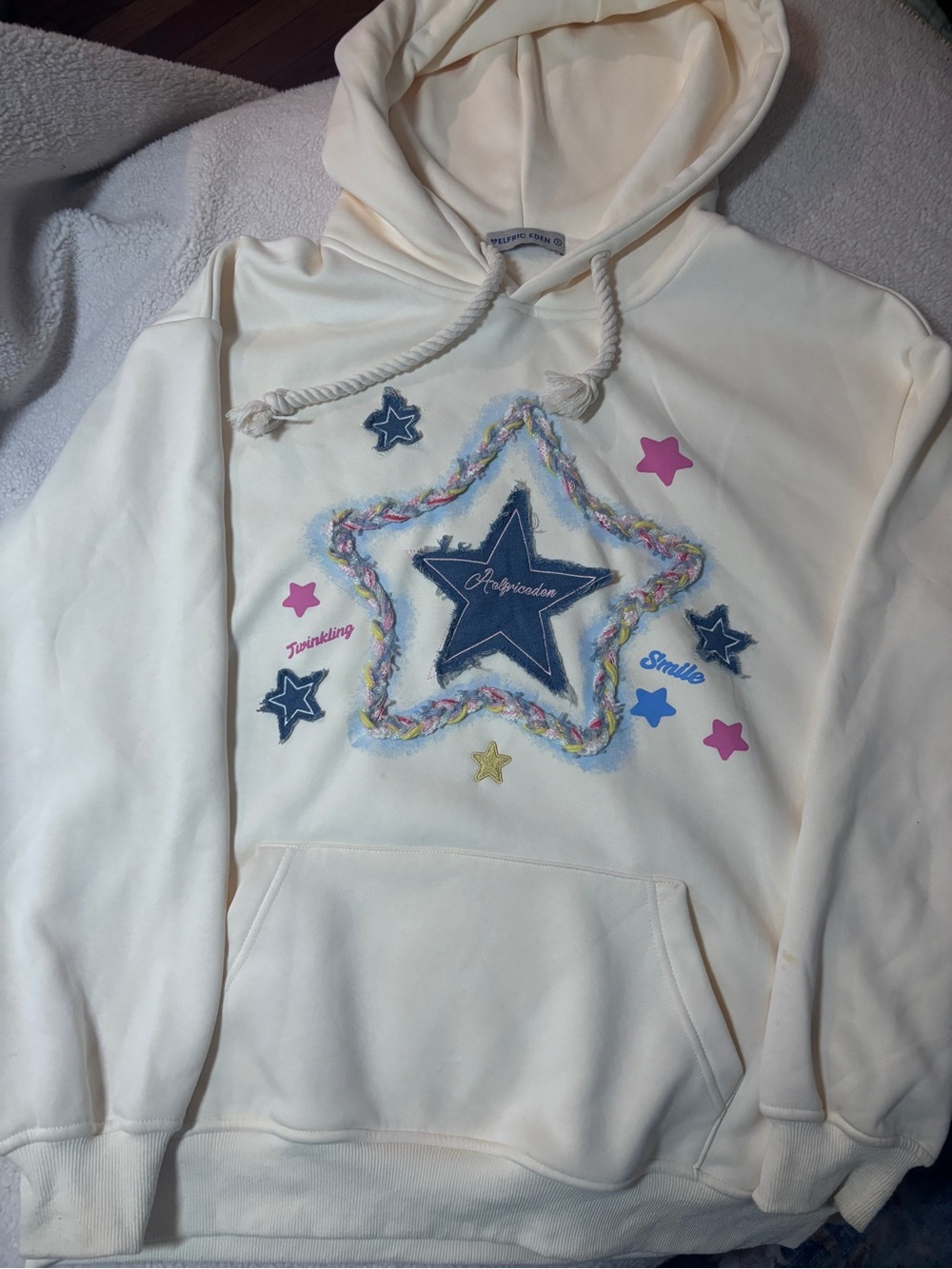 Aelfric Eden Cream Hoodie with Multicolor Star Patch